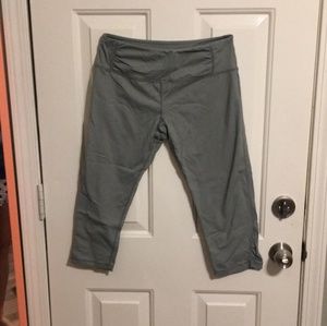 Grey workout leggings